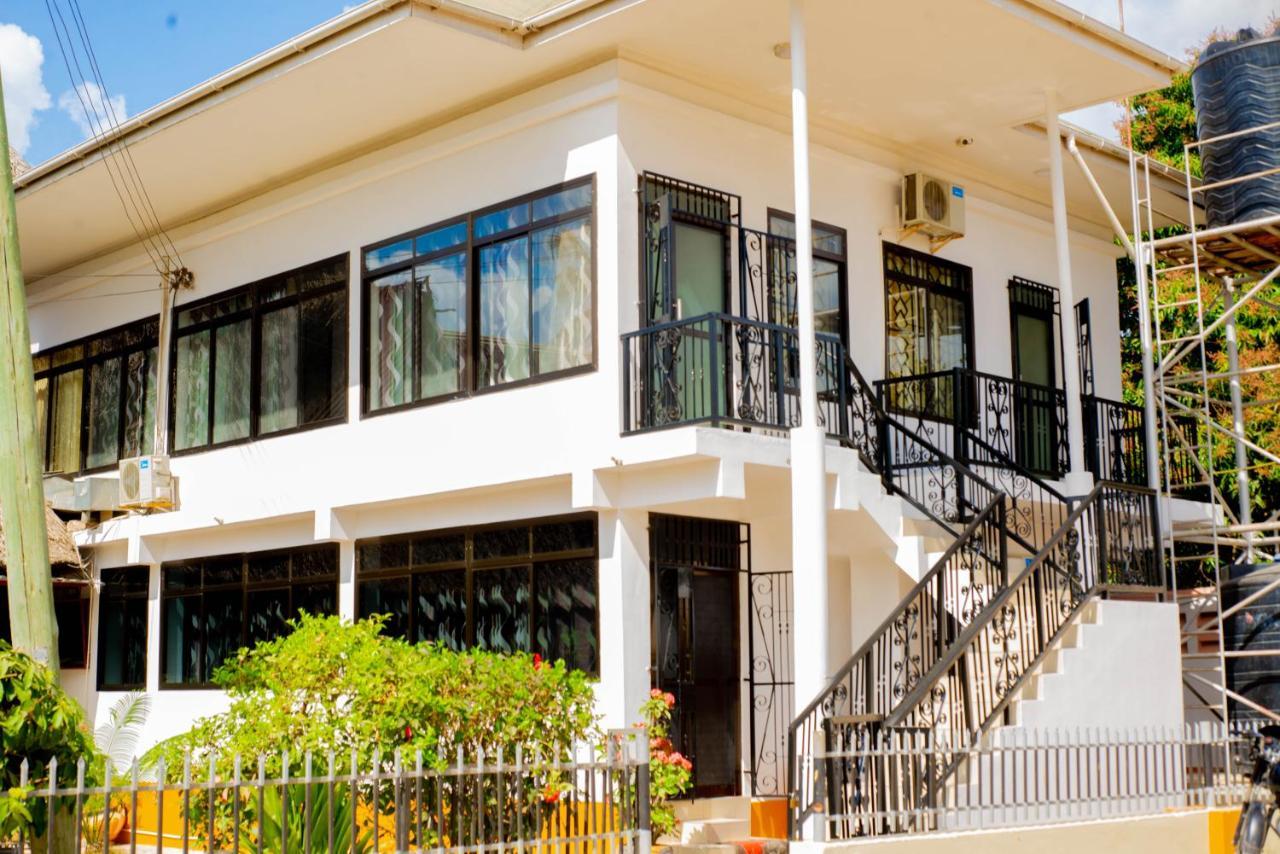 Flamingo Hotel Kinyerezi Daressalam Exterior foto